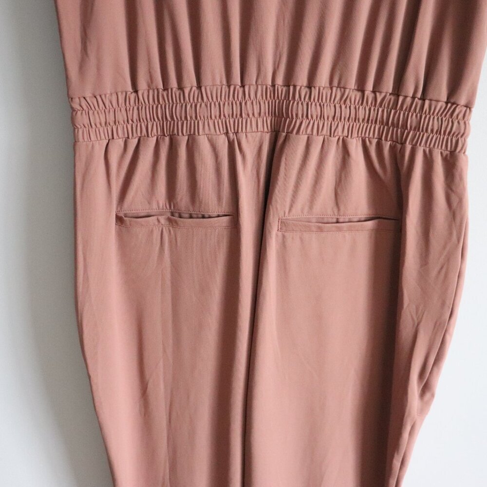 Camber & Grace Women's Sz M Dusty Pink Sleeveless Pocket Stretch Tank Jumpsuit - Picture 4 of 12